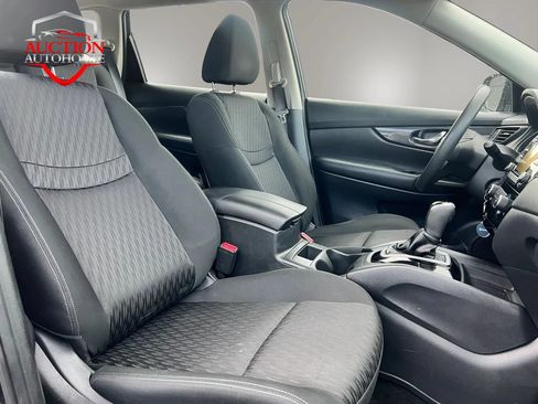 Used 2017 Nissan Rogue S FWD image 26