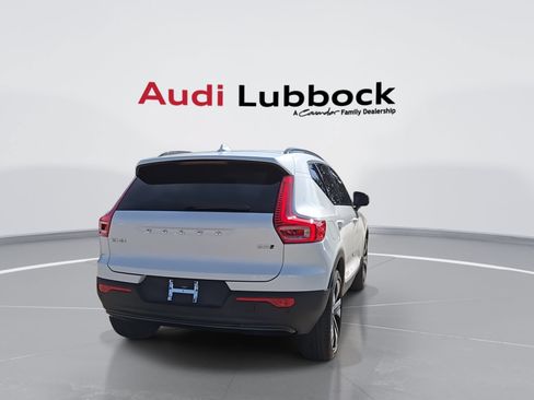 Used 2025 Volvo XC40 B5 Plus AWD/4WD image 7