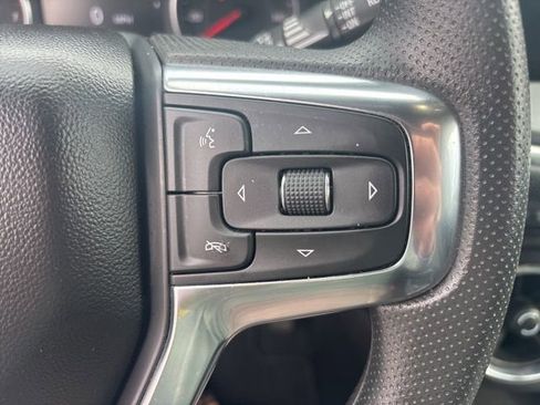 Used 2025 Chevrolet Blazer LT image 13