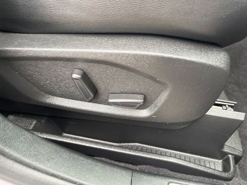 Used 2024 Ford Edge Titanium AWD/4WD image 39