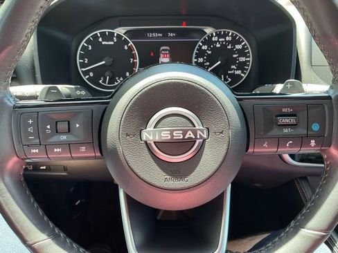 Used 2023 Nissan Rogue SL image 27