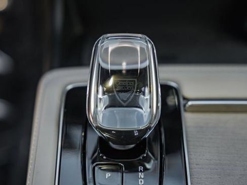 New 2026 Volvo XC90 B6 Plus w/ Protection Package Premier AWD/4WD image 25