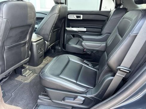 Certified 2023 Ford Explorer XLT w/ Equipment Group 202A AWD/4WD image 15