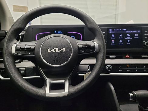 Used 2023 Kia Sportage LX image 22