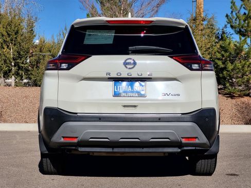 Used 2021 Nissan Rogue SV image 6