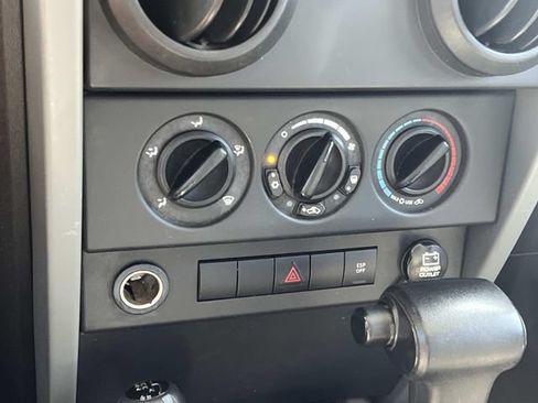 Used 2008 Jeep Wrangler Unlimited X AWD/4WD image 22