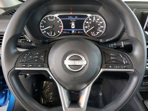 Used 2024 Nissan Sentra SV FWD image 22