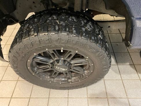 Used 2019 Ford F350 XLT w/ XLT Premium Package AWD/4WD image 14