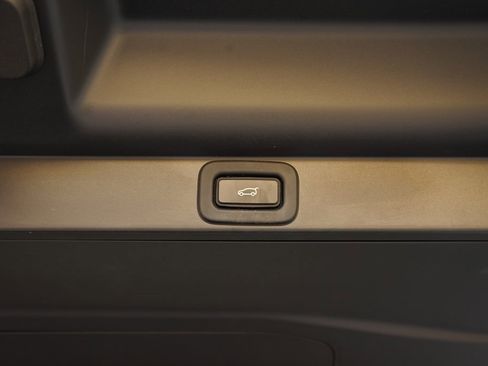 Used 2023 Land Rover Range Rover SE image 26