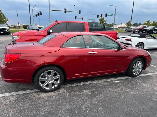 Used 2010 Chrysler Sebring Limited FWD image 4