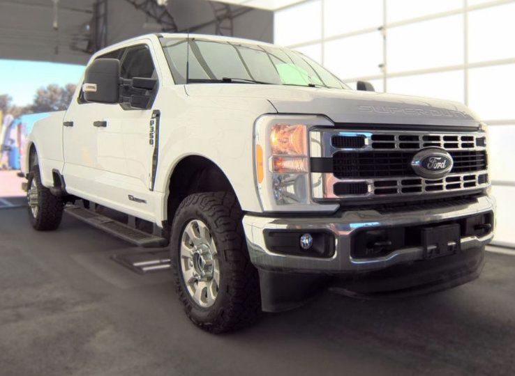 Used 2023 Ford F350 XLT AWD/4WD image 1