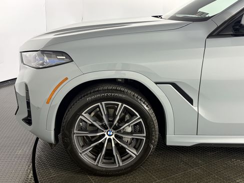 Certified 2026 BMW X6 xDrive40i AWD/4WD image 4