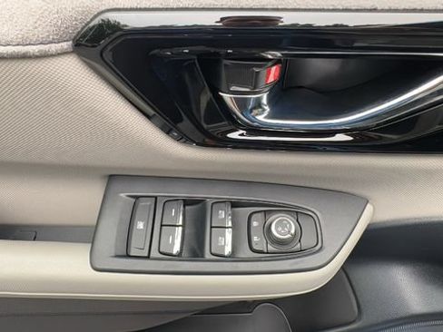 Used 2025 Subaru Forester Limited AWD/4WD image 21