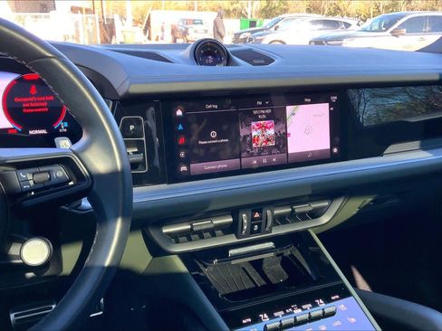 Used 2024 Porsche Cayenne S image 6