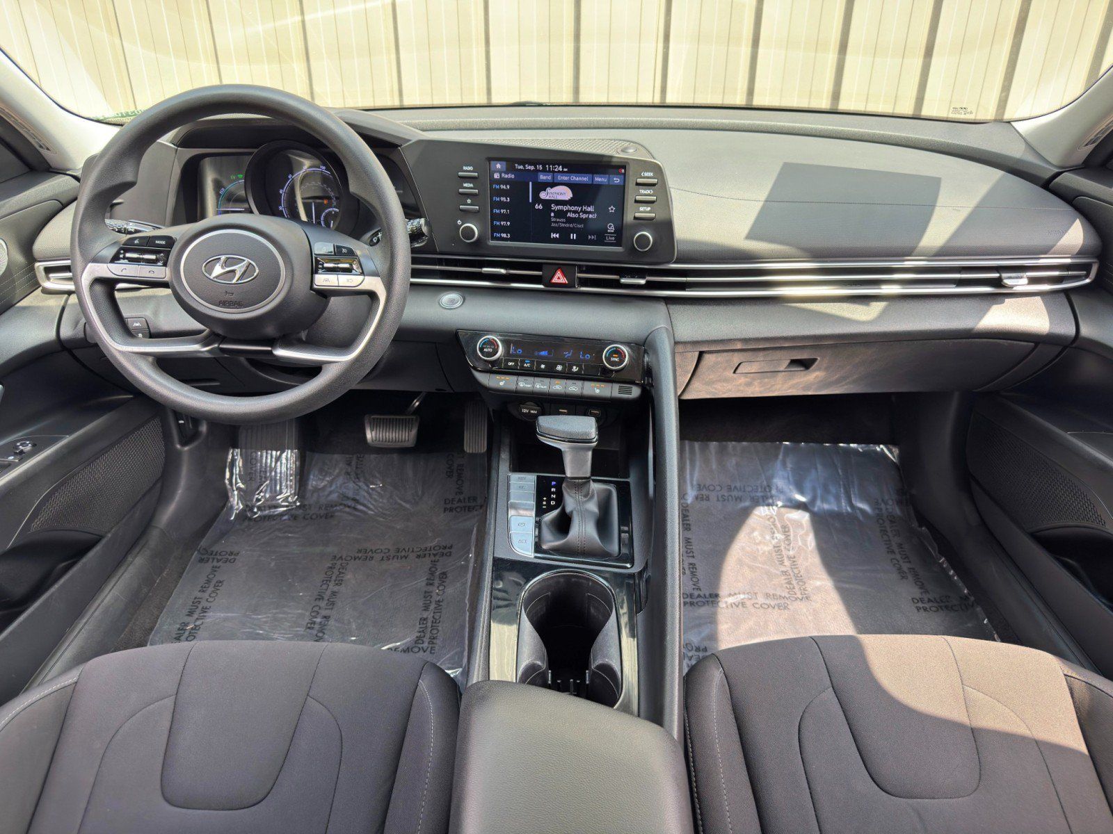 Used 2022 Hyundai Elantra Blue FWD image 11