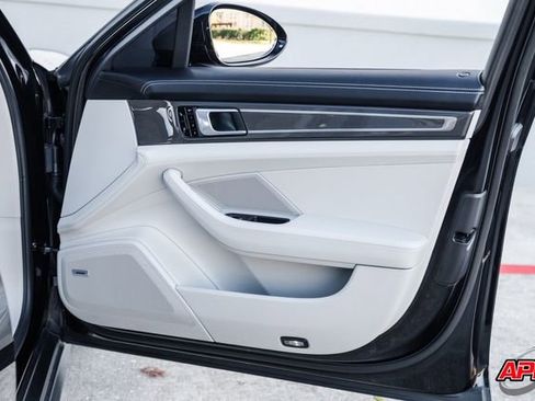 Used 2018 Porsche Panamera 4S image 72
