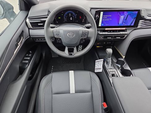 New 2026 Toyota Camry SE image 8