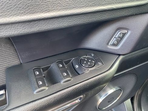 Used 2019 Ford Expedition Max XLT RWD image 18