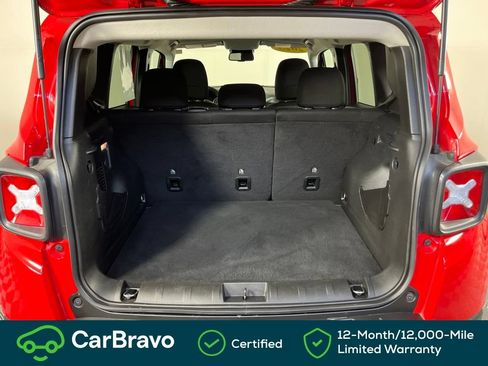 Used 2023 Jeep Renegade Trailhawk AWD/4WD image 6