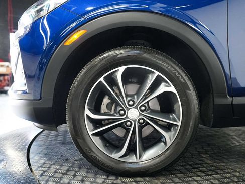 Used 2023 Buick Encore GX Select AWD/4WD image 9