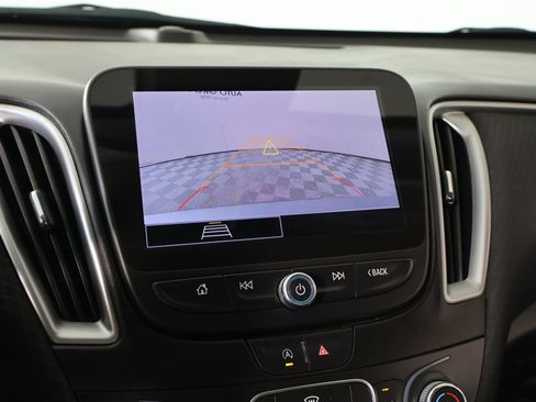 Used 2025 Chevrolet Malibu RS FWD image 6