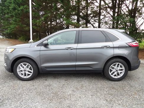 Used 2024 Ford Edge SEL AWD/4WD image 2