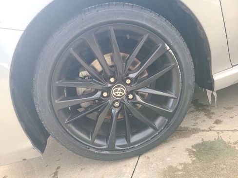 Used 2021 Toyota Camry XSE image 12