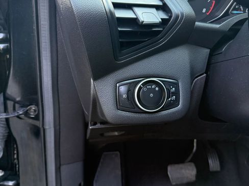 Used 2016 Ford Escape SE AWD/4WD image 36