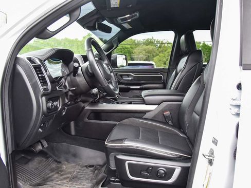 Used 2024 RAM 1500 Laramie AWD/4WD image 14