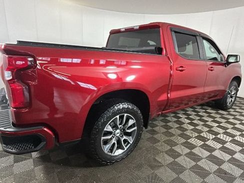 Used 2021 Chevrolet Silverado 1500 RST AWD/4WD image 2