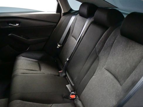 Used 2025 Honda Accord SE image 10