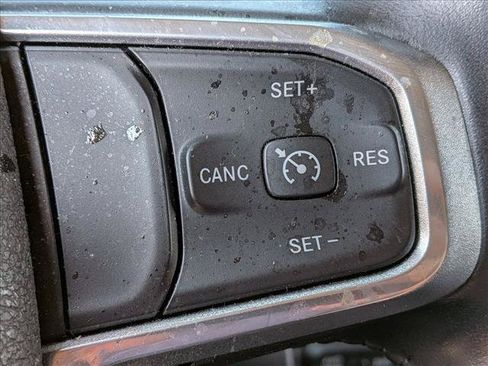 Used 2023 RAM 2500 Laramie AWD/4WD image 12