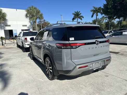 Used 2024 Nissan Pathfinder Platinum w/ Cargo Package FWD image 8