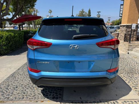 Used 2016 Hyundai Tucson SE w/ Option Group 02 FWD image 6