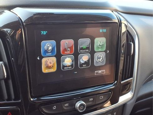 Certified 2018 Chevrolet Traverse Premier w/ Driver Confidence II Package FWD image 6