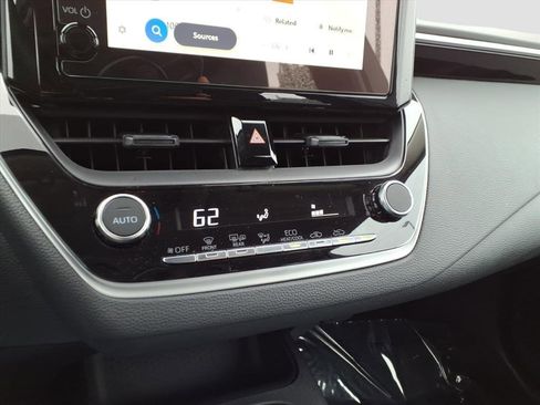 Used 2026 Toyota Corolla LE image 34
