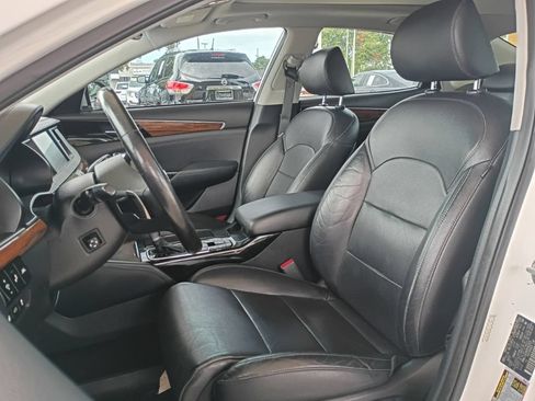 Used 2017 Kia Cadenza Technology FWD image 30