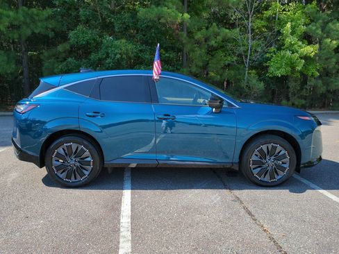 Used 2026 Nissan Murano Platinum w/ Technology Package AWD/4WD image 3