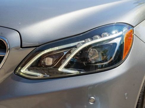 Used 2015 Mercedes-Benz E 350 4MATIC Wagon image 10