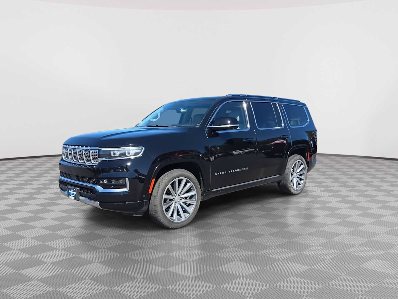 Used 2023 Jeep Grand Wagoneer 4WD w/ Convenience Group III image 4