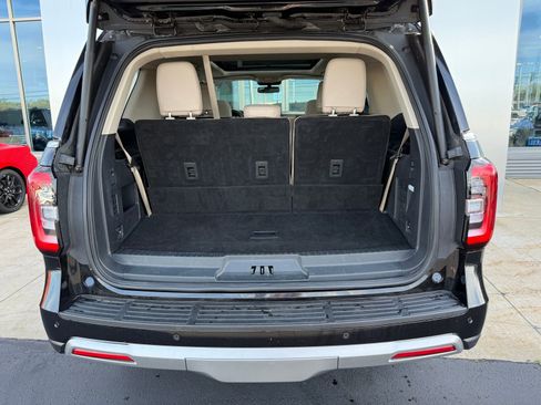 Used 2024 Ford Expedition Limited image 38