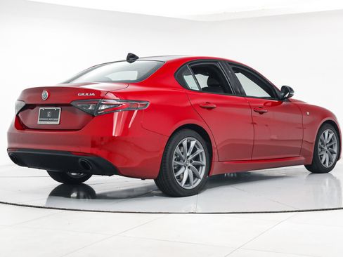 Used 2024 Alfa Romeo Giulia Ti image 5
