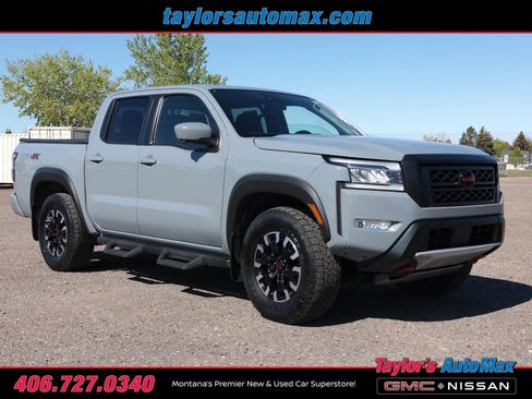 Used 2022 Nissan Frontier PRO-4X AWD/4WD image 2