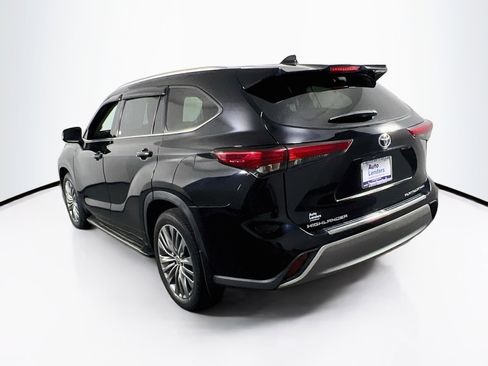 Used 2021 Toyota Highlander Platinum AWD/4WD image 7