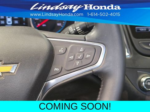 Used 2017 Chevrolet Malibu LT FWD image 15