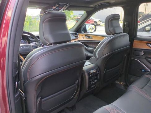 Certified 2022 Jeep Grand Cherokee Summit image 16