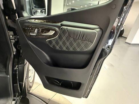 Used 2022 Mercedes-Benz Sprinter 3500 image 51