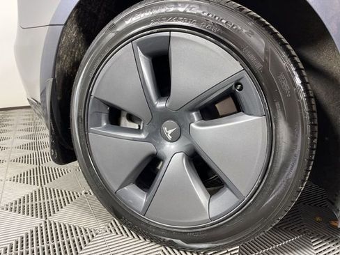 Used 2023 Tesla Model 3 Standard Range image 15