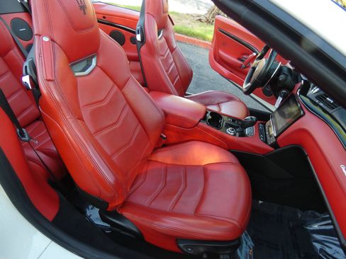 Used 2019 Maserati GranTurismo Sport image 30