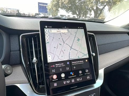 New 2026 Volvo XC90 T8 Plus image 22